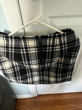Hollister Black & White Plaid Midi Skirt with Back Zipper